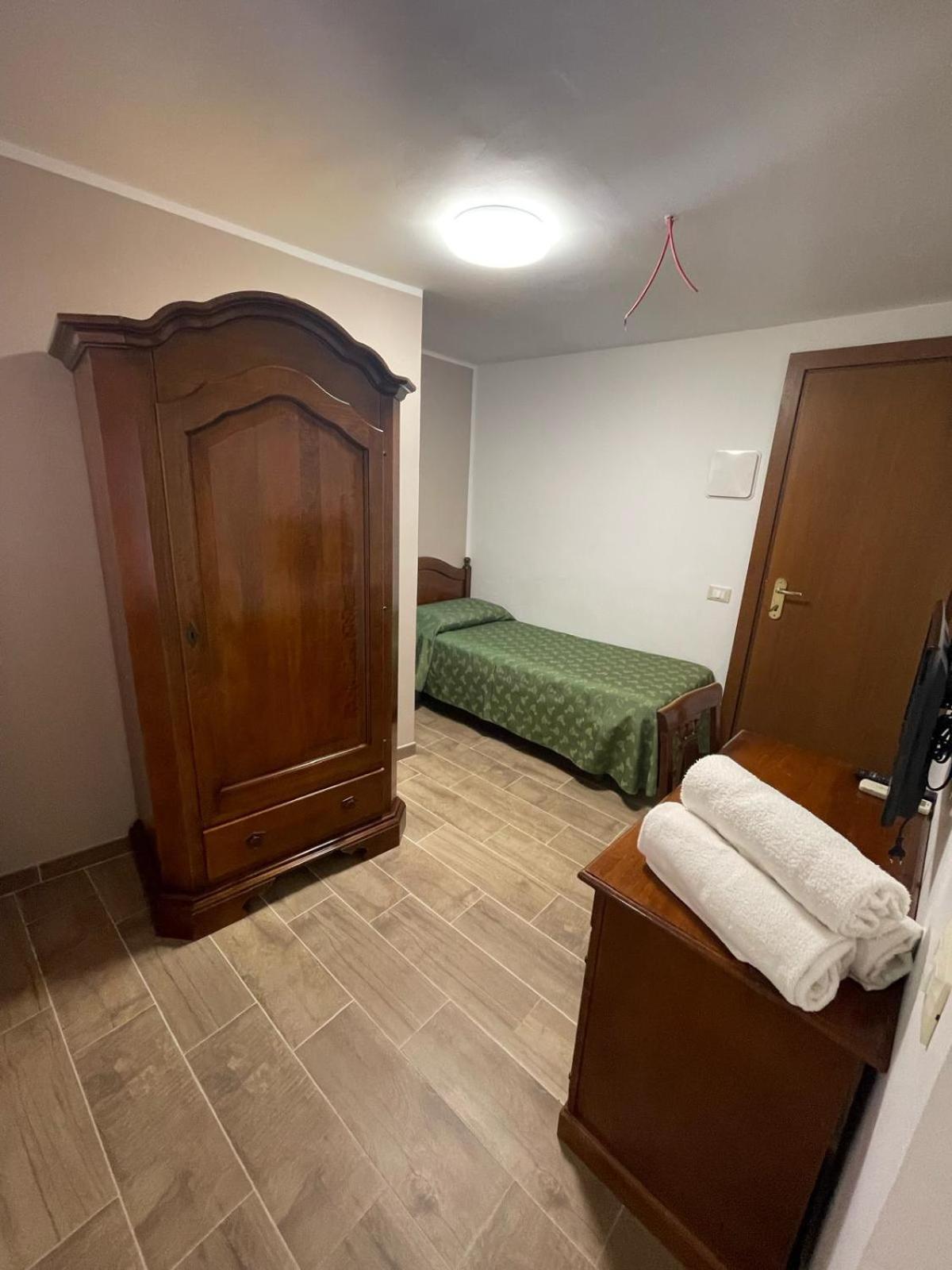 פלרמו Hotel Cortese מראה חיצוני תמונה