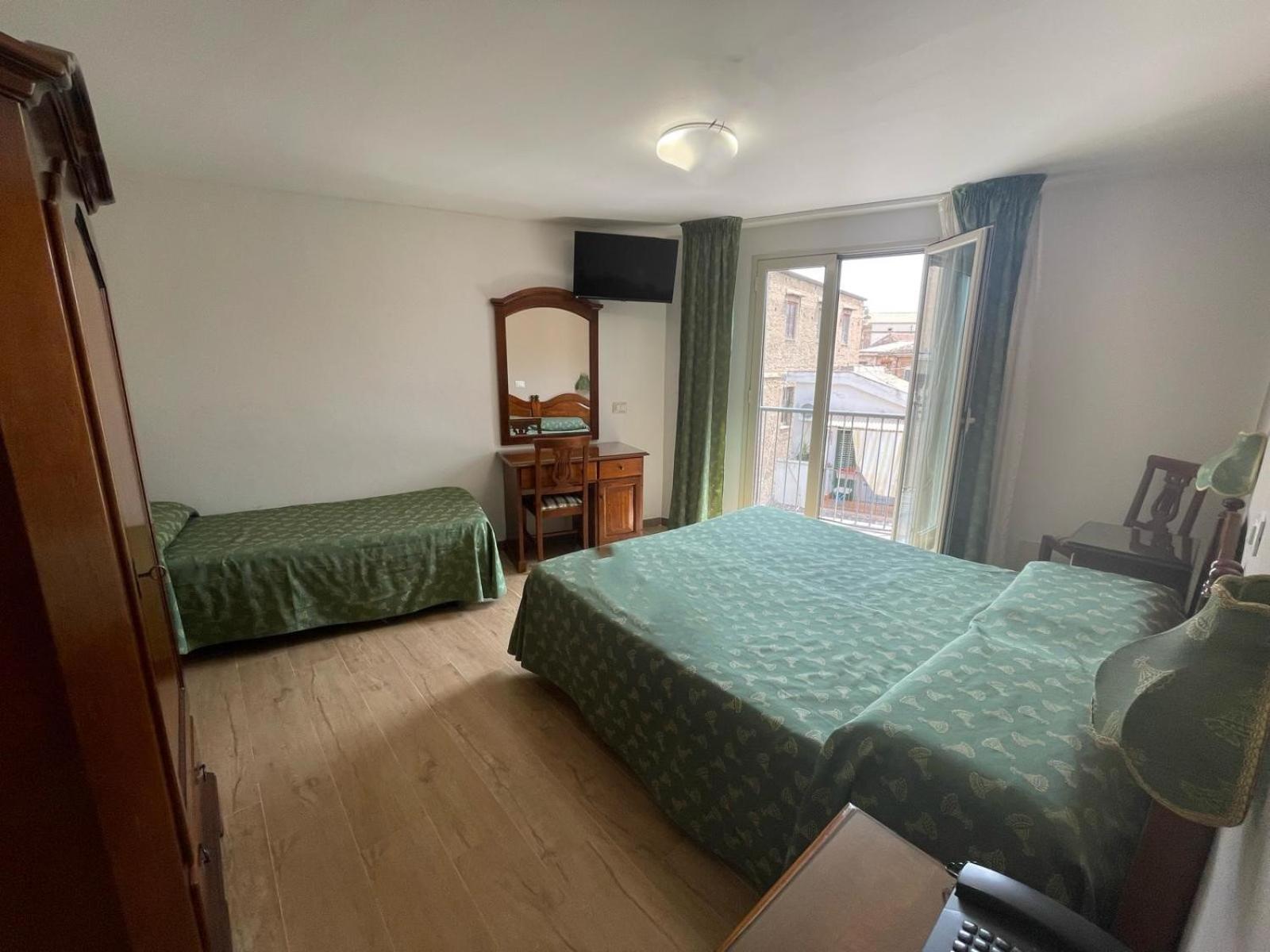 פלרמו Hotel Cortese מראה חיצוני תמונה