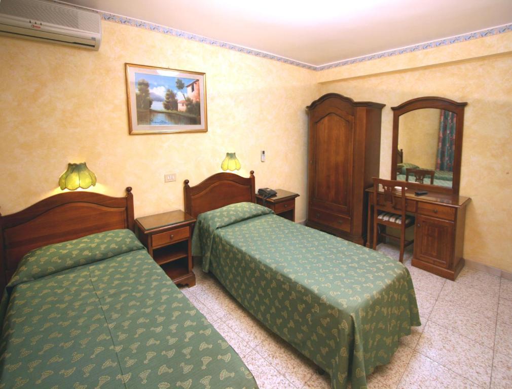 פלרמו Hotel Cortese חדר תמונה