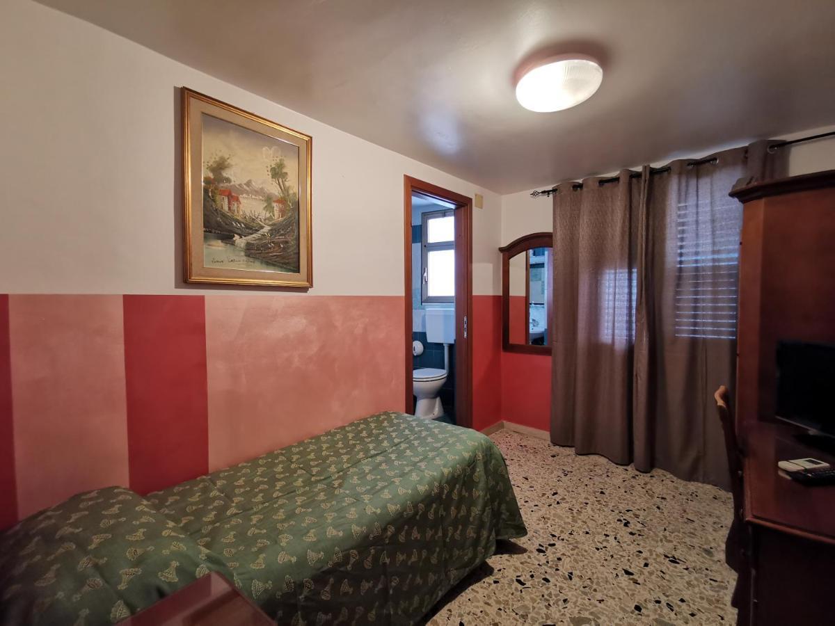 פלרמו Hotel Cortese מראה חיצוני תמונה